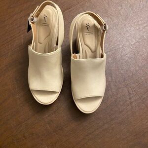 Vera Wang Cream Slingback Sandals